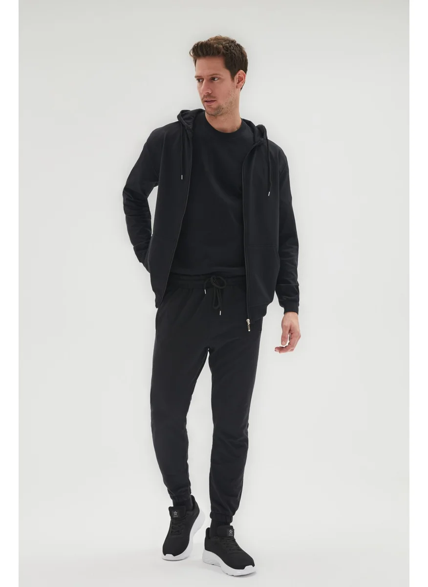 ريفيرو Men's Regular Fit Elastic Leg Sweatpants