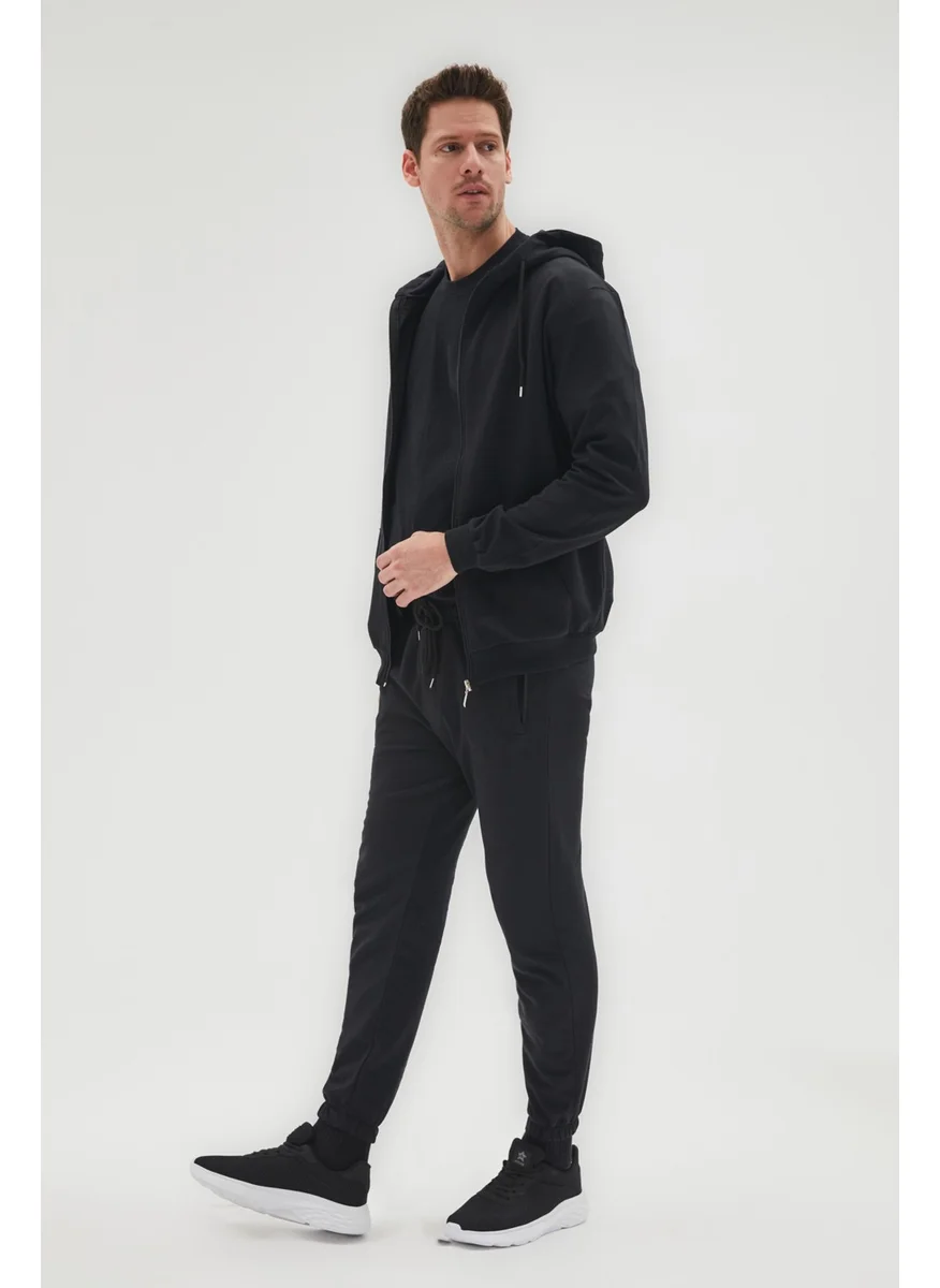 ريفيرو Men's Regular Fit Elastic Leg Sweatpants