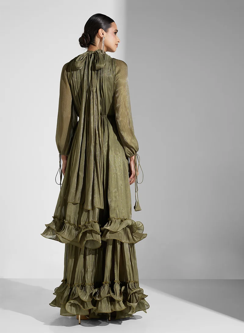 جولدن ابل RUFFLE DETAILED MAXI DRESS