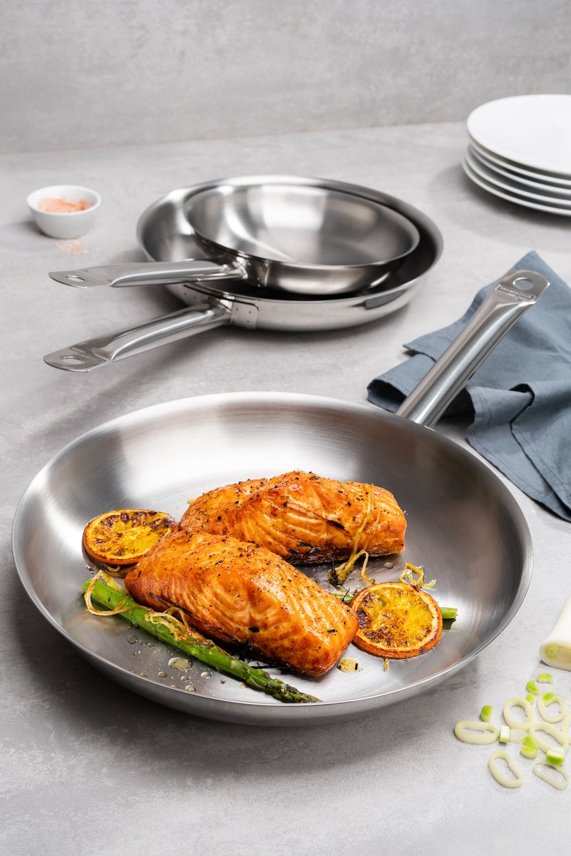 Tramontina Professional Stainless Steel Frying Pan, 26 cm, 2.2L – Tri-Ply Base, Induction & Gas Safe – Made in Brazil, Since 1911 – Model 62633260 - Image 4