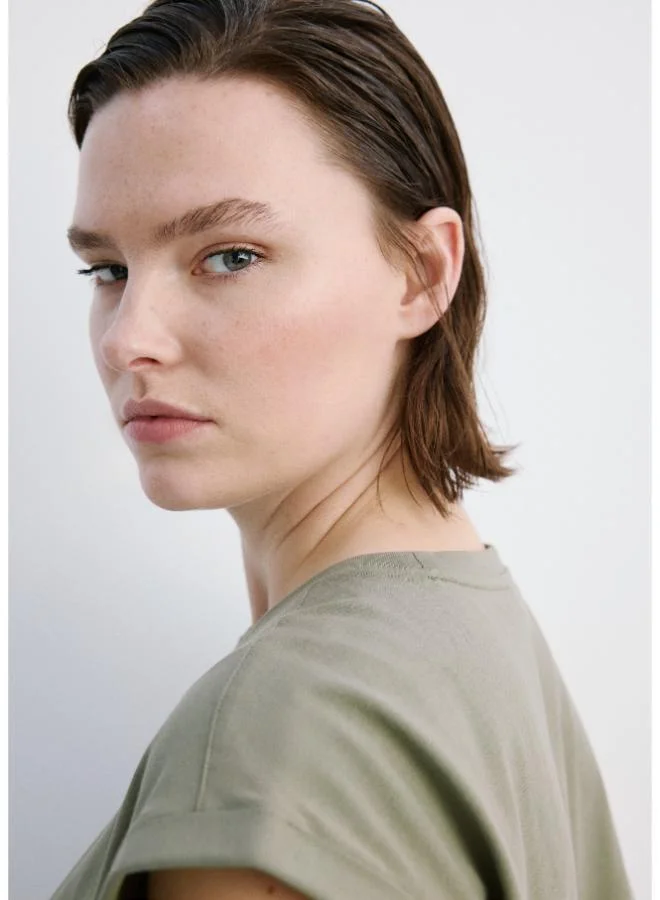 مانجو Short-sleeved t-shirt with shoulder pads