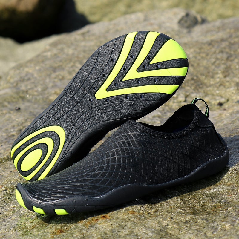 new swimming shoes couple quick-drying wading shoes upstream shoes men''s skin-sticking shoes women''s beach diving shoes - Image 4