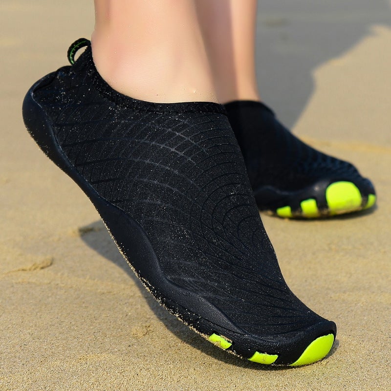 new swimming shoes couple quick-drying wading shoes upstream shoes men''s skin-sticking shoes women''s beach diving shoes - Image 5