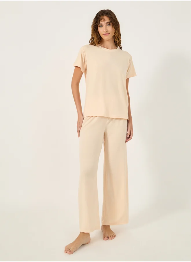 Styli Graphic Print Round Neck T-Shirt and Pyjama Set