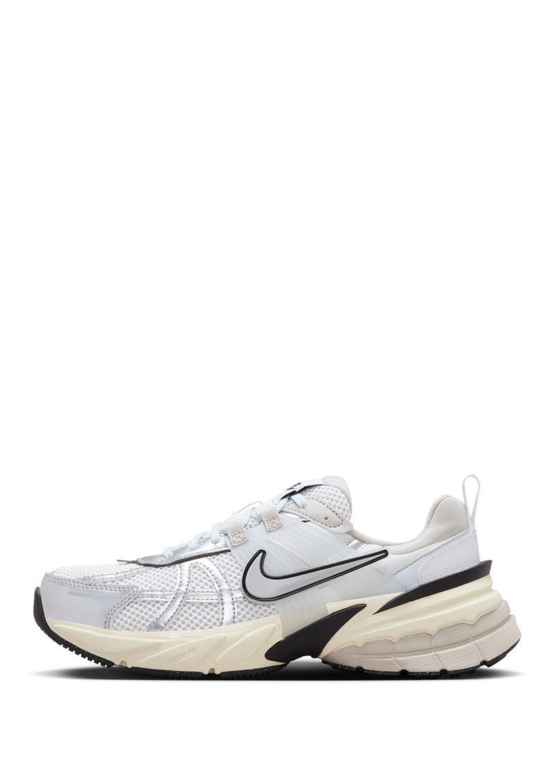 Nike - V2K Run - Image 1