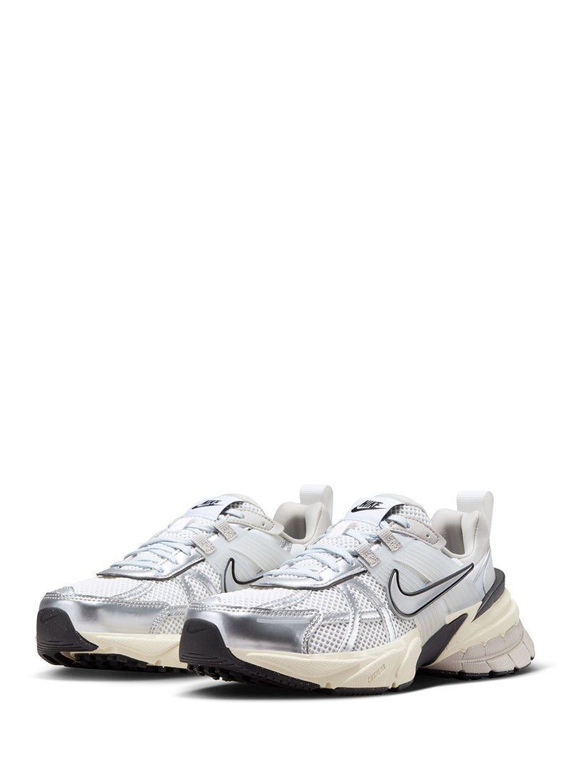Nike - V2K Run - Image 1