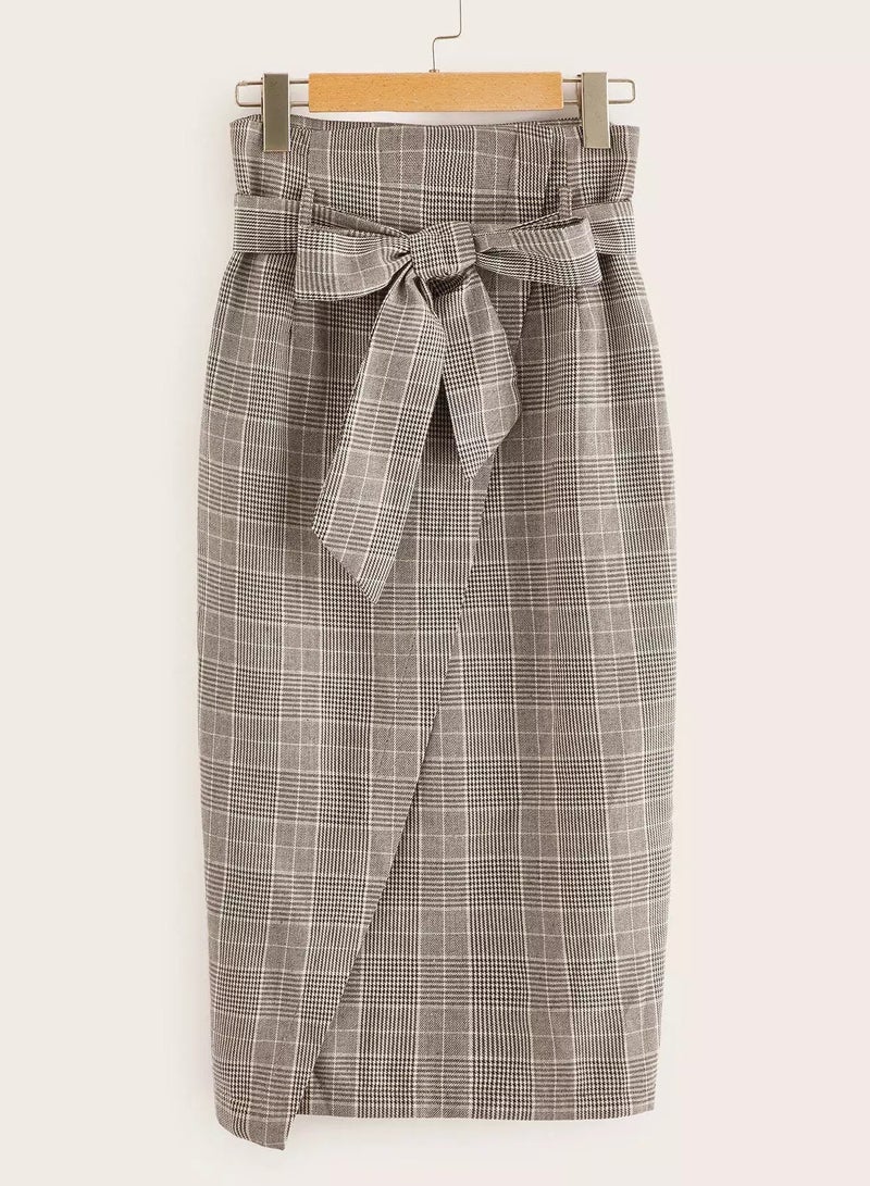 تنورة بحزام ومزينة بنقشة مربعات من الأمام - Image 1