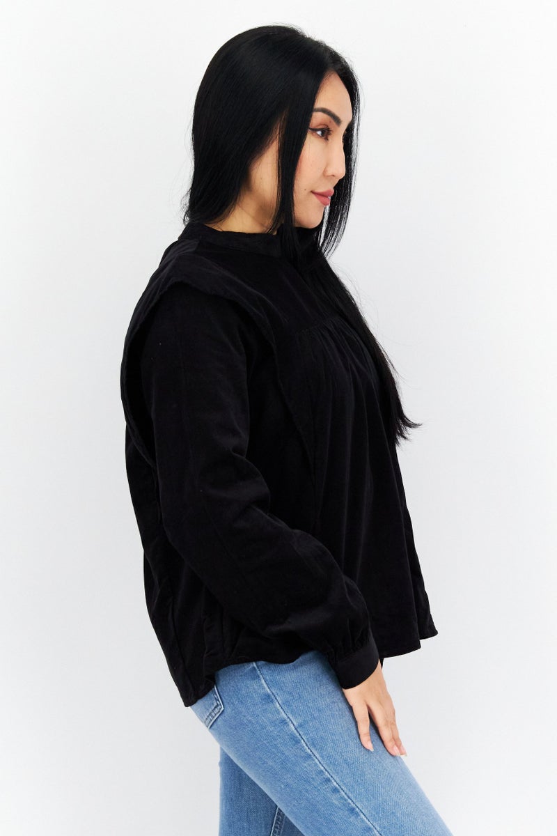 s.Oliver بلوزة نسائية بأكمام طويلة وياقة مرتفعة، سوداء - Image 2