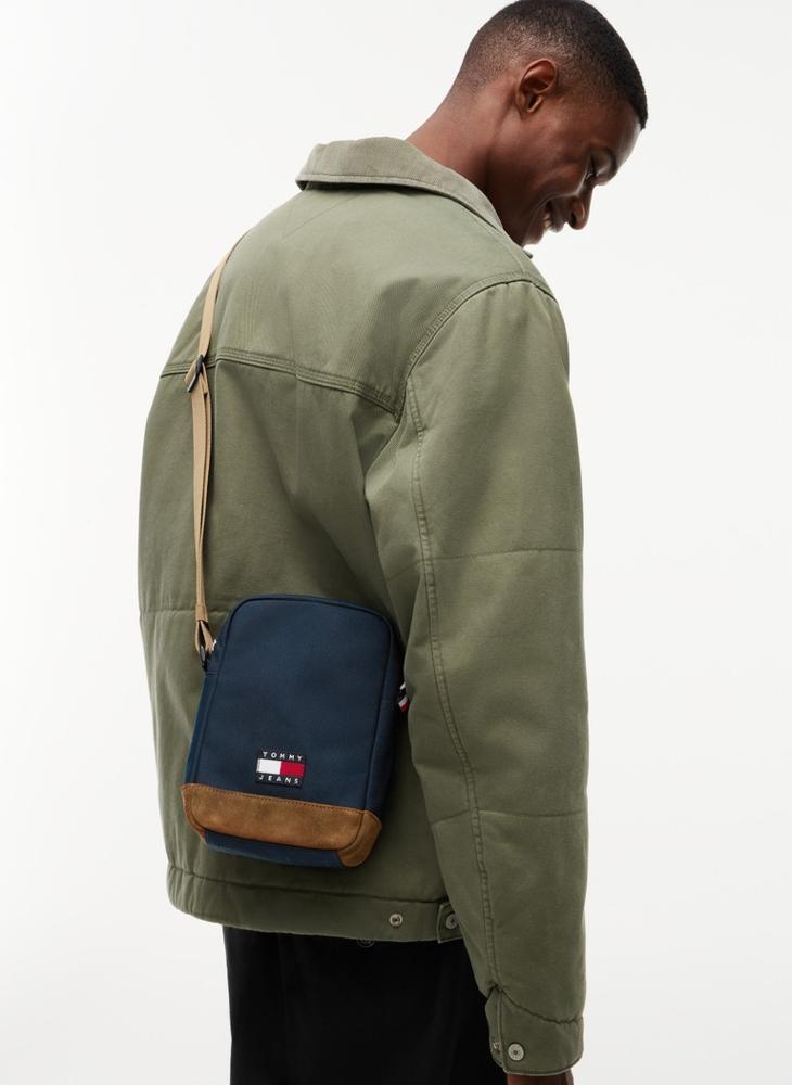 TOMMY JEANS Logo Colour-Blocked Crossbody Reporter Bag - Image 2