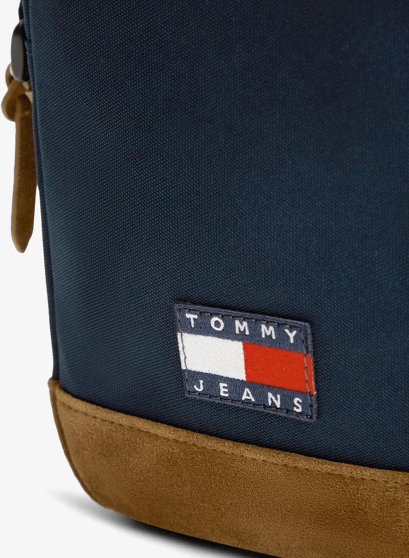 TOMMY JEANS Logo Colour-Blocked Crossbody Reporter Bag - Image 3