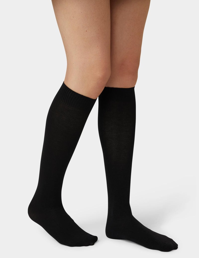 Hue Women's Flat Knit Knee High Sock, New Black, One Size US, Pack Of 3 - Image 3