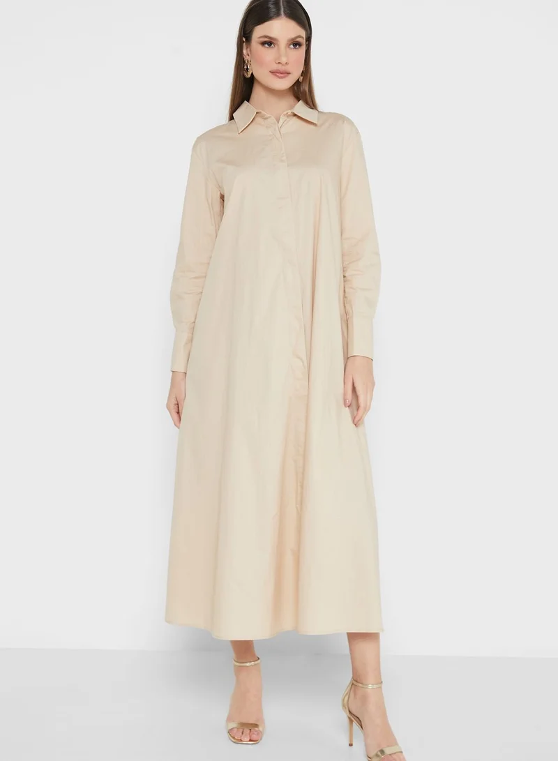 ايلا فستان بقصة مريحة