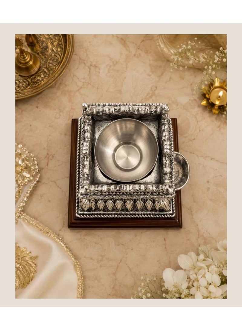 KHUSHBOO JEWELS SILVER 999 ORNATE SILVER PLATED TULSI PLANTER WITH WOODEN BASE (17.5*14*14CM) - Image 2