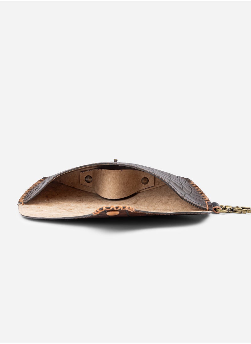 FABRICA KRAFT Fabricakraft Handmade Cocoa Brown Genuine Leather Sunglasses Case – Mamba Snake Skin Texture  - Image 2