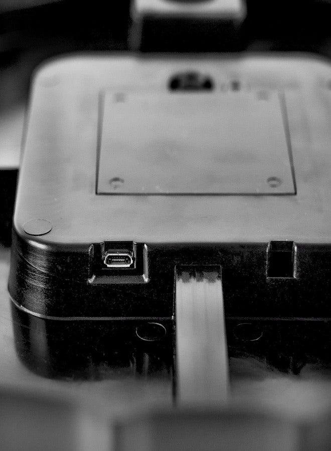 أس أو تي تي لوحة نيون LED مستوحاة من طراز Super Bee Scat Pack القديم، ديكور حائط ريترو للمنزل أو غرفة الألعاب أو البار أو ركن الرجل (17.25 بوصة × 9.5 بوصة). - Image 3