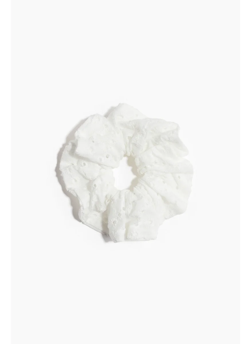 اتش اند ام Embroidered Scrunchie