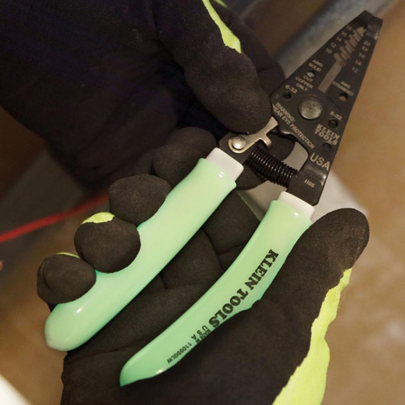 Klein Tools 11055GLW Wire Stripper / Cutter, Made in USA, Klein-Kurve Stripper / Cutter, 10-18 AWG Solid, 12-20 AWG Stranded Wire, Glow in the Dark Grips - Image 4