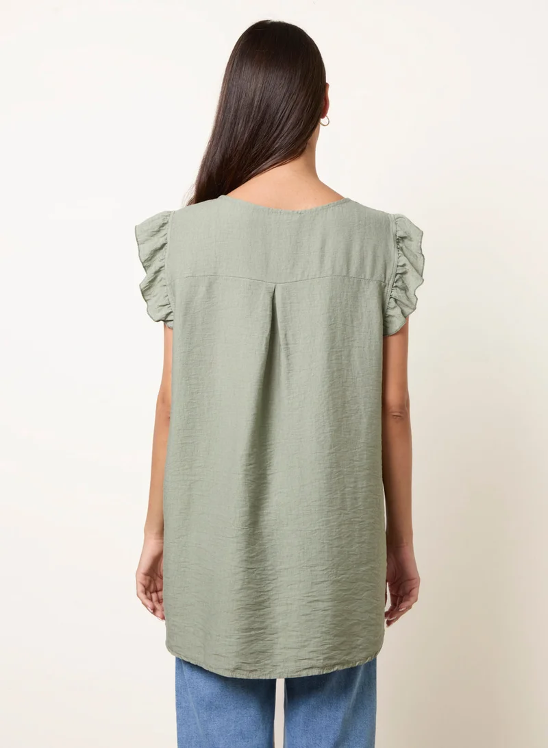بلو فانيلا One Button Frill Sleeve Top