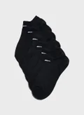 نايكي اسود