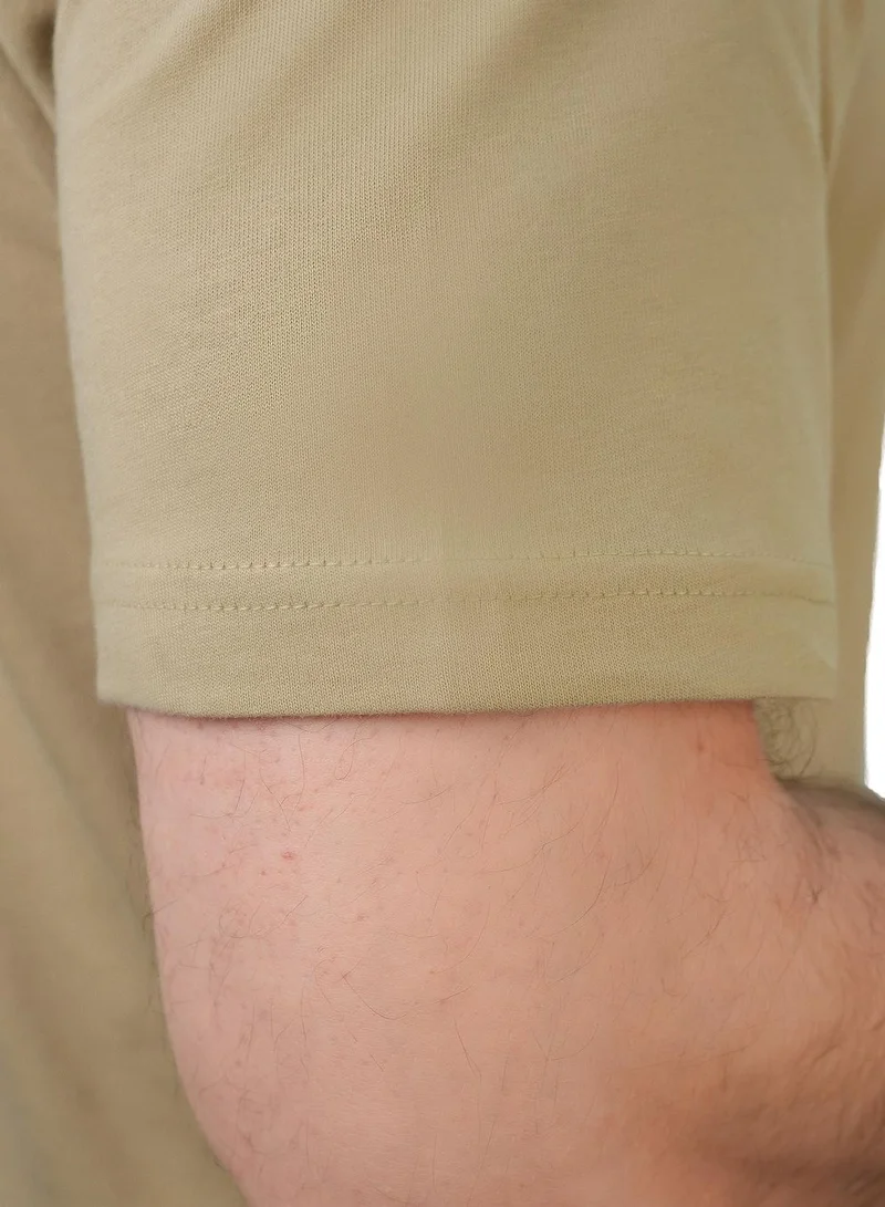 جيوردانو تيشيرت رجالي قطني بقصة ضيقة وطبعة رسالة