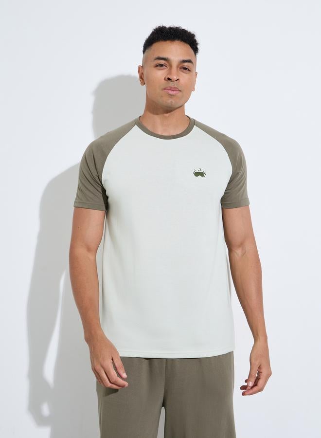 Styli Olive Color Block Raglan Sleeves T-Shirt and Shorts Pyjama Set - Image 2