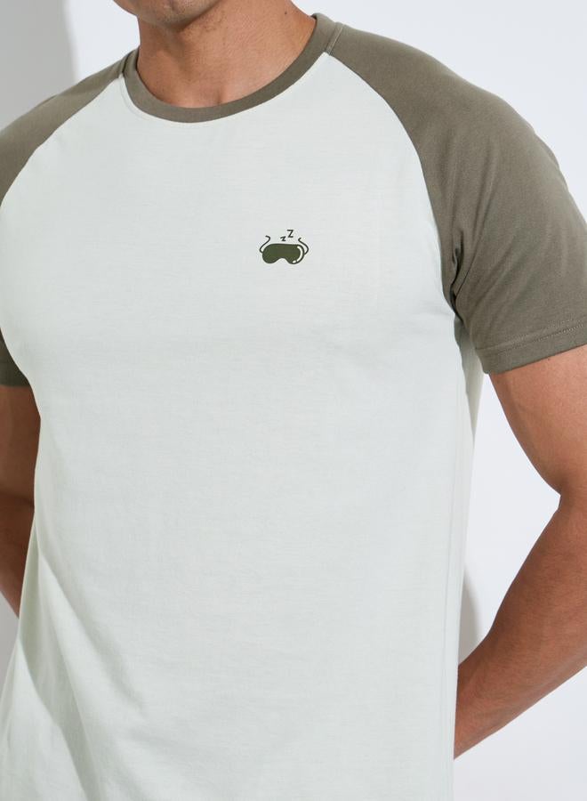 Styli Olive Color Block Raglan Sleeves T-Shirt and Shorts Pyjama Set - Image 4