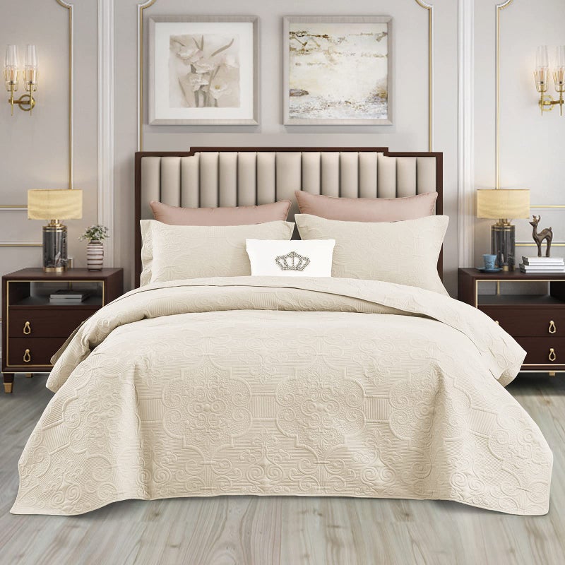 CHIXIN Quilt King Size  Damask Paisley Bedspread Coverlet Set  Classic  Gorgeous Style Bedding Cover Ultrasonic Quilting Reversible Lightweight 4 Piece Ivory