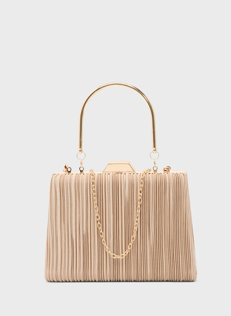 Khizana clutches