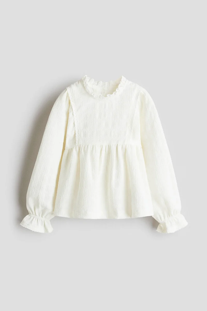 اتش اند ام بلوزة من نسيج جيرسيه بملمس بارز