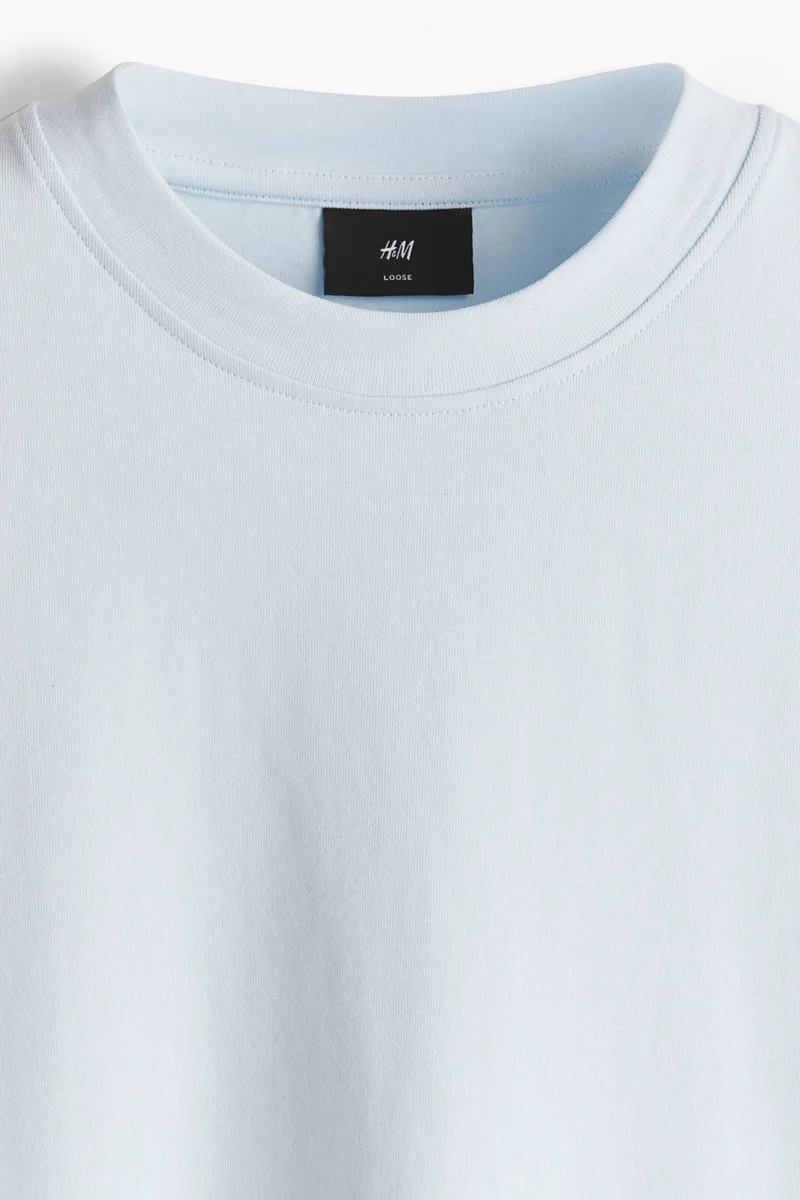 اتش اند ام تي-شيرت بقصة واسعة وتصميم بوكسي