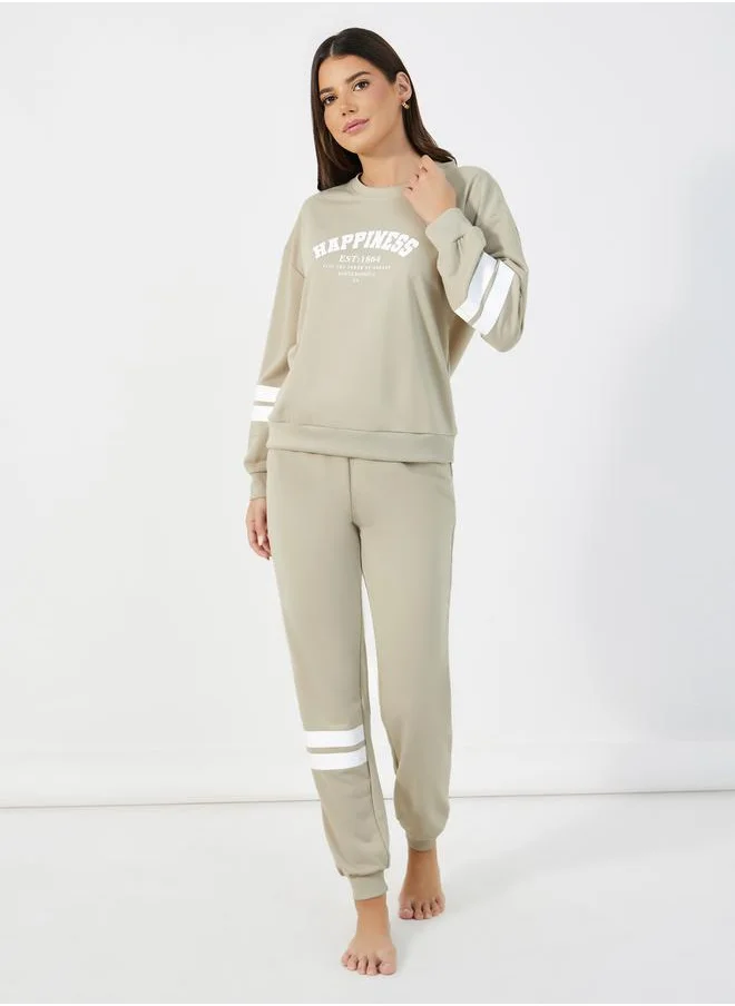 ستايلي Slogan Print Double Stipe Sweatshirt & Joggers Pyjama Set