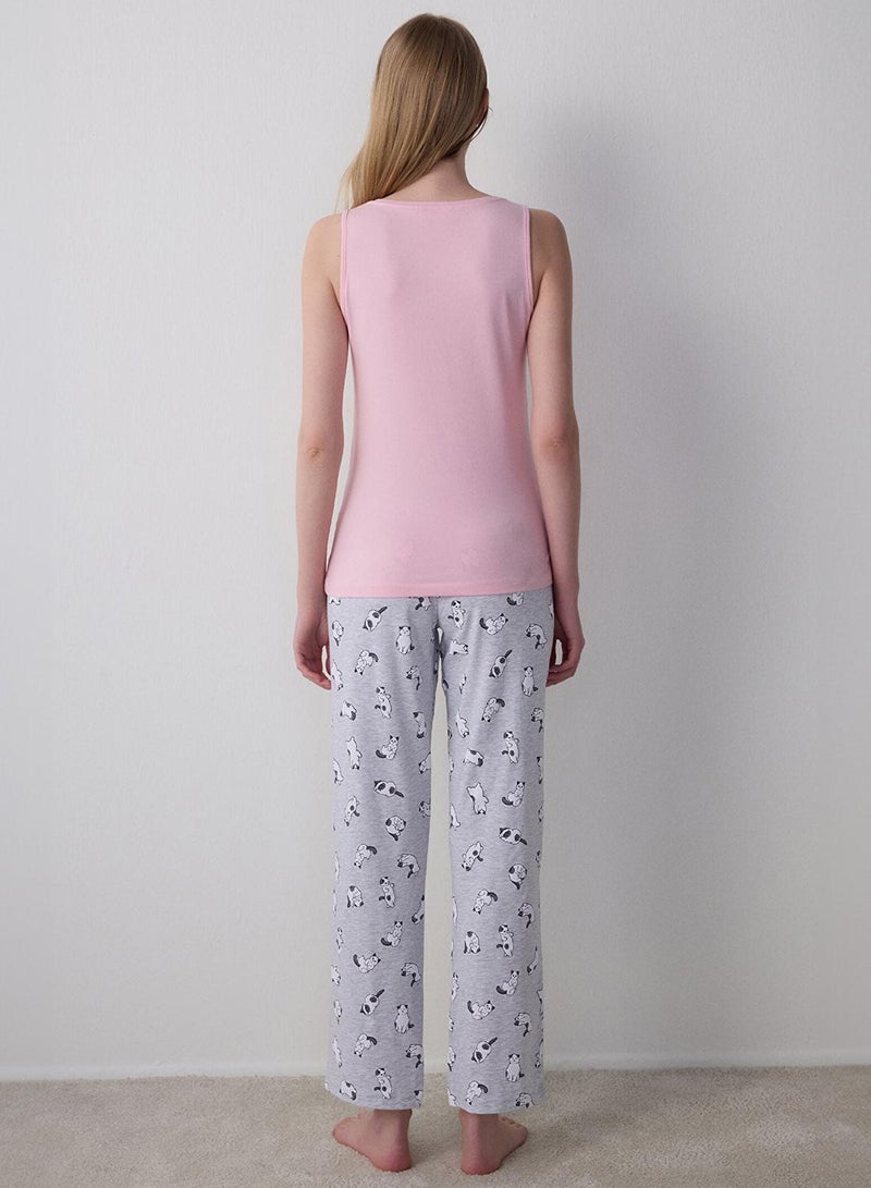 بنتي طقم بيجامة قطن وردي بياقة دائرية وحمالات - Image 4