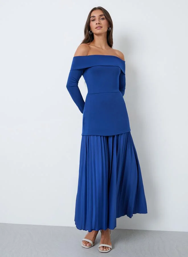 Styli Blue Off-Shoulder Pleated A-Line Maxi Dress