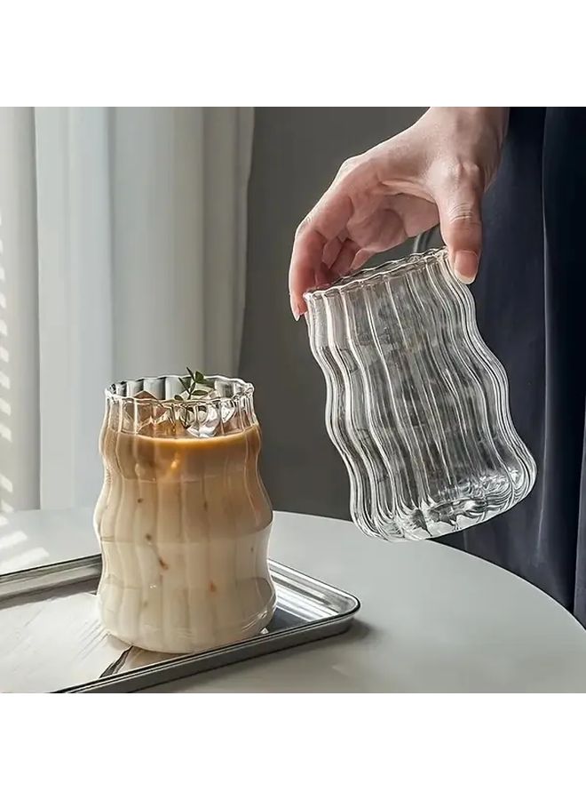أكواب شرب غير منتظمة الشكل من الزجاج الشفاف بتصميم سحابي عالي الجودة قابل لإعادة الاستخدام بتصميم لطيف مثالي للقهوة المثلجة والشاي مناسب للاستخدام المنزلي وغرف المعيشة ومحلات المشروبات وطاولات القهوة والمطابخ - Image 5