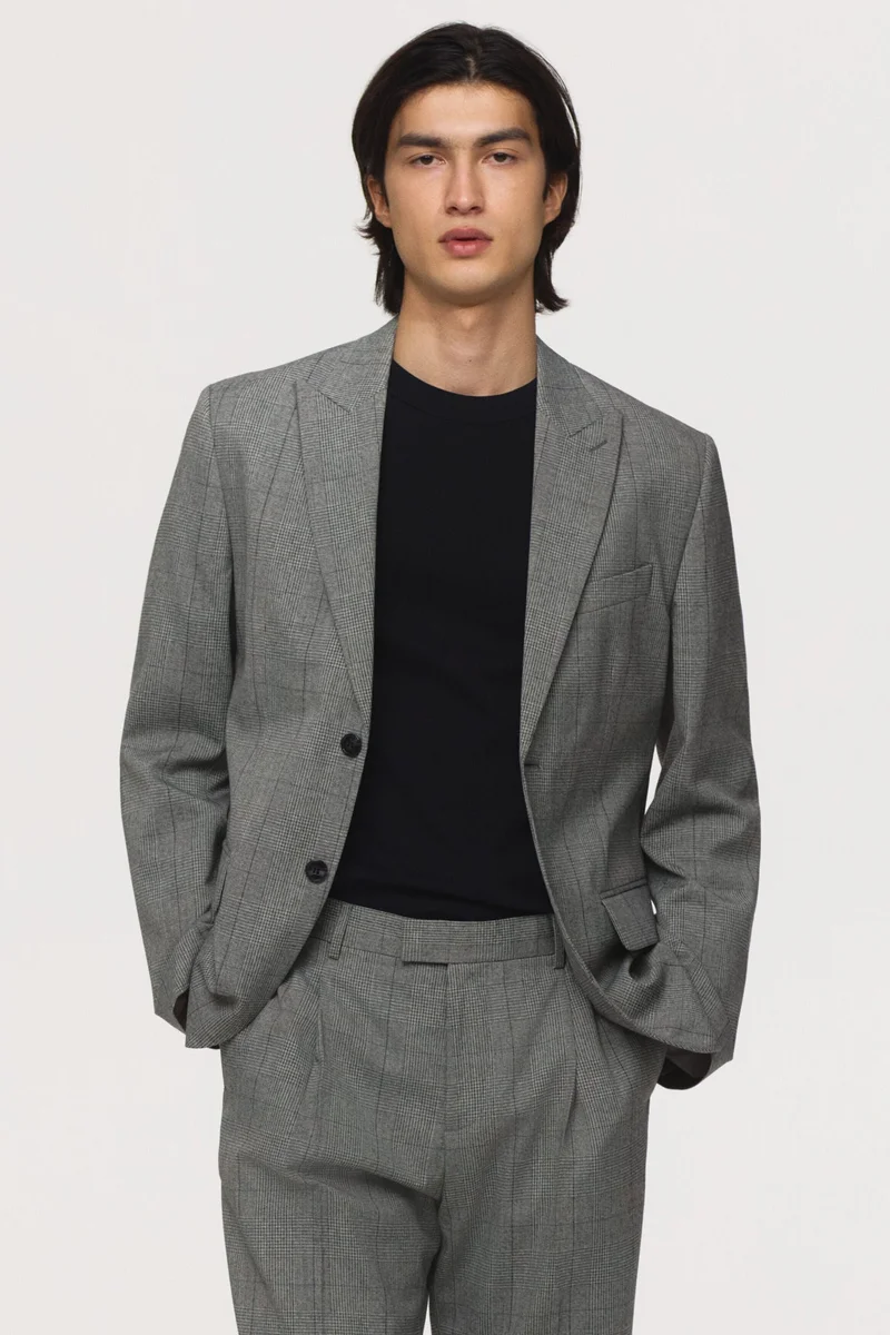 اتش اند ام جاكيت بصف أزرار أحادي وبقصّة عادية