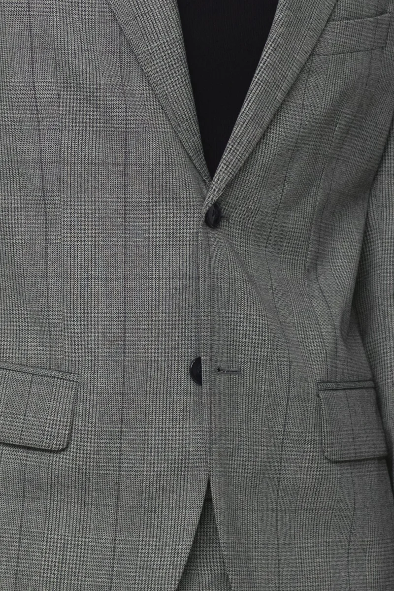 اتش اند ام جاكيت بصف أزرار أحادي وبقصّة عادية