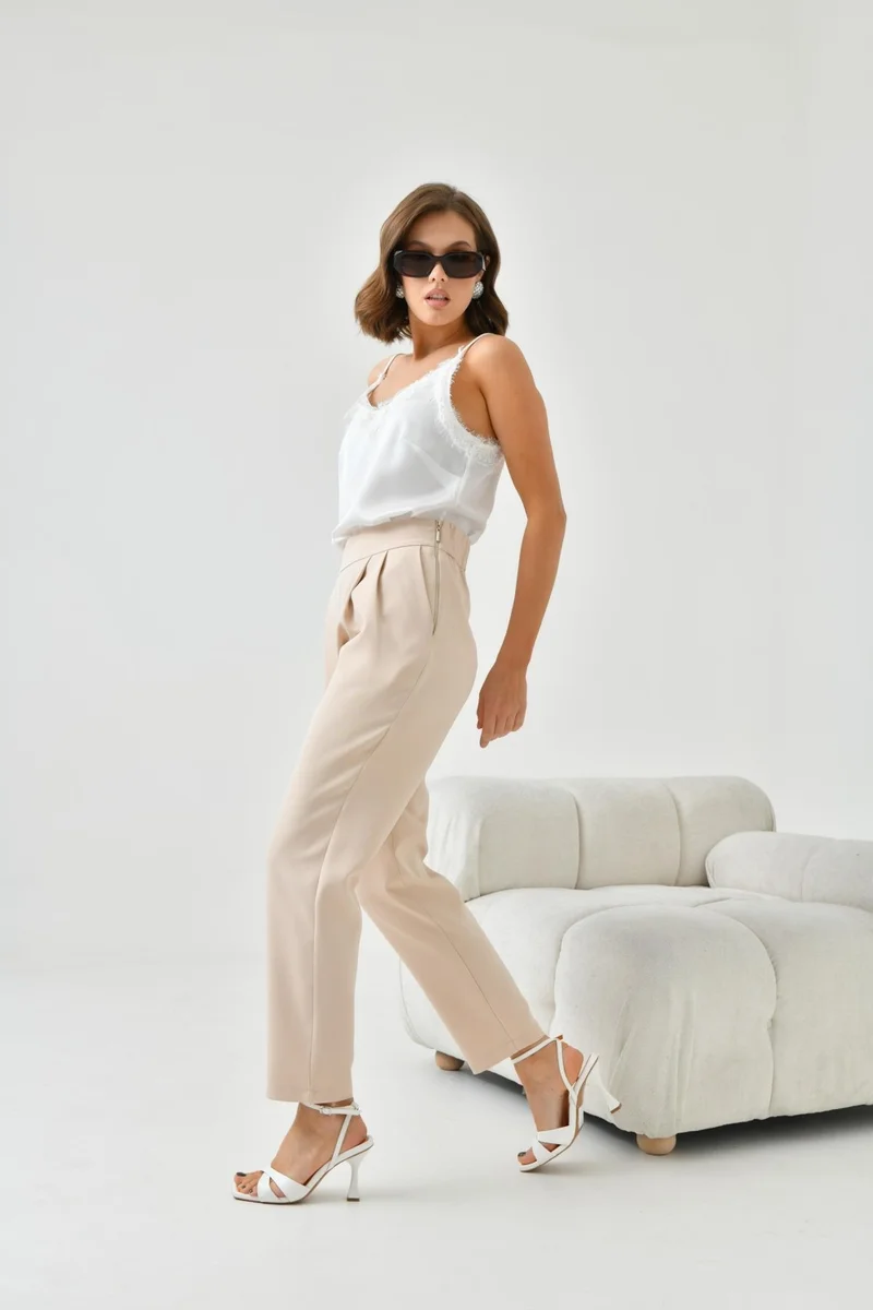 جارمي Women's Elastic Pleated Skinny Leg Trousers Beige
