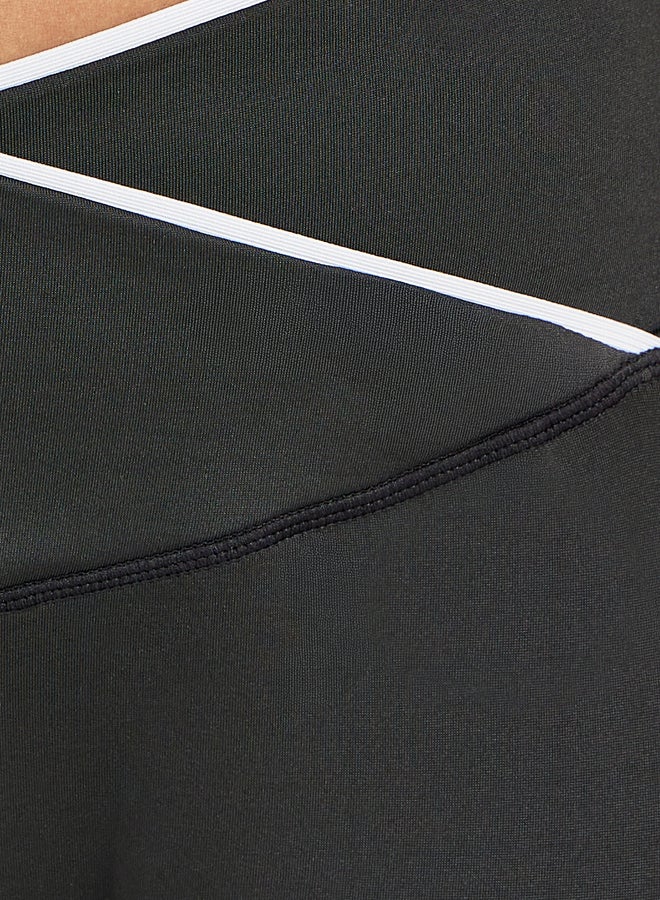 ستايلي اكتيف ليجنز بخصر ملتف وأرجل واسعة بلمسة متباينة - Image 3