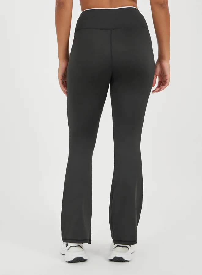 Styli Contrast Piped Wrap Look Waistband Flared Leggings