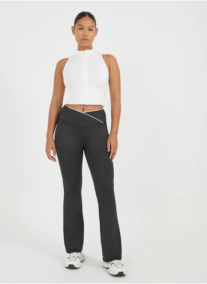 Styli Contrast Piped Wrap Look Waistband Flared Leggings