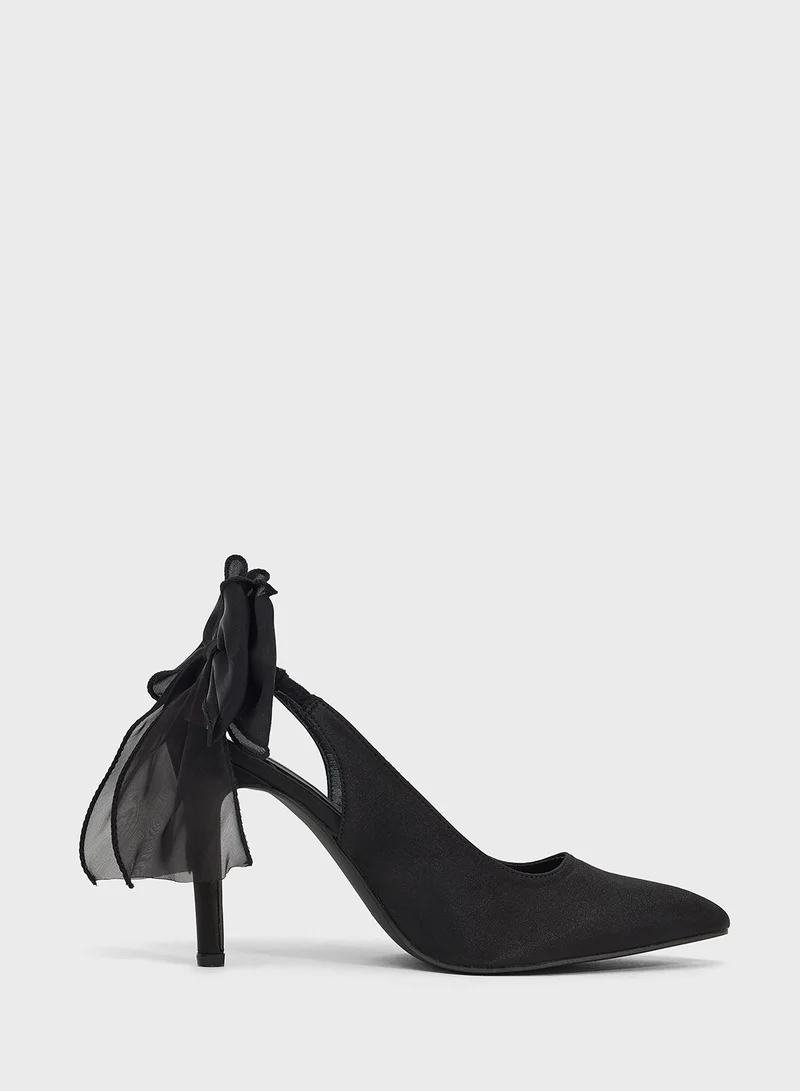Khizana Heeled Pump With Bow