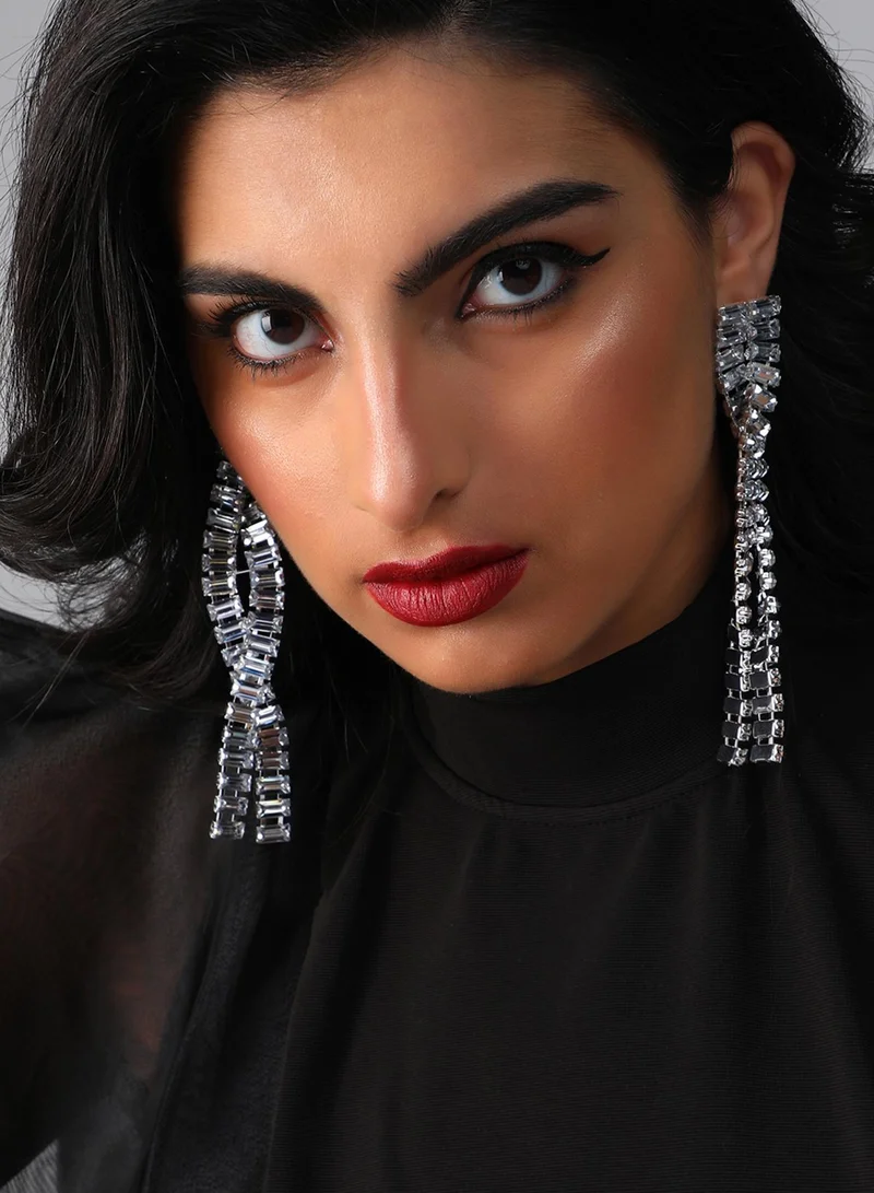 سوهي حلق مصمم مطلي بالفضة للحفلات