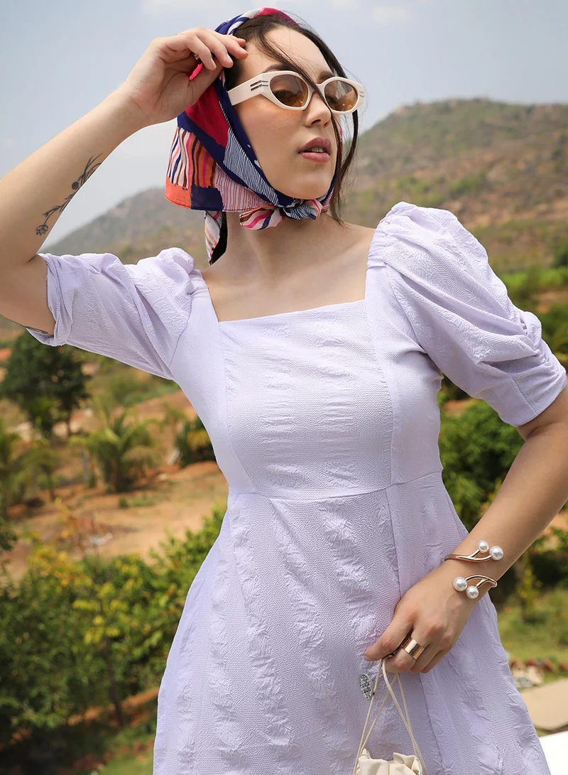 بينيا كولادا فستان نسائي مجعد أرجواني فاتح مع فتحة تفاصيل