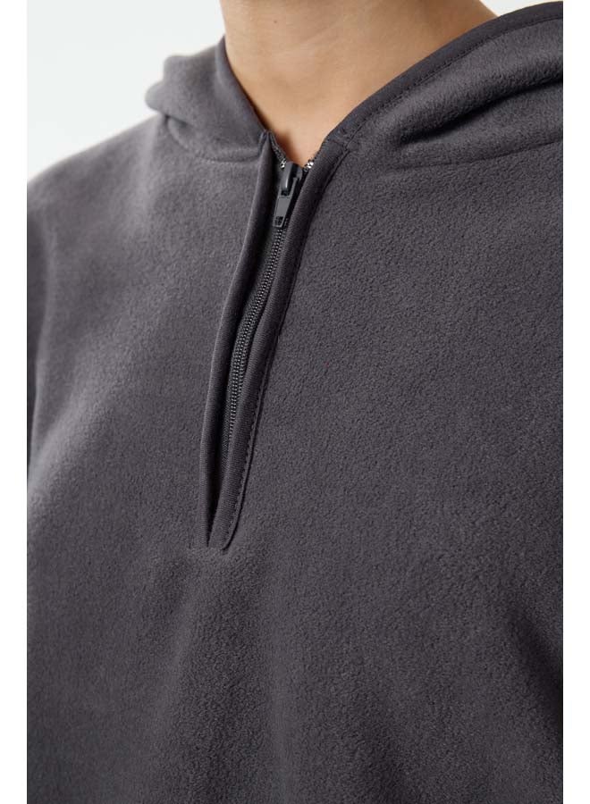 trendyol Anthracite Thick Polar Fleece Hooded and Zippered Oversize/Wide Pattern Knitted Sweatshirt TWOAW22SW2063  - Image 4