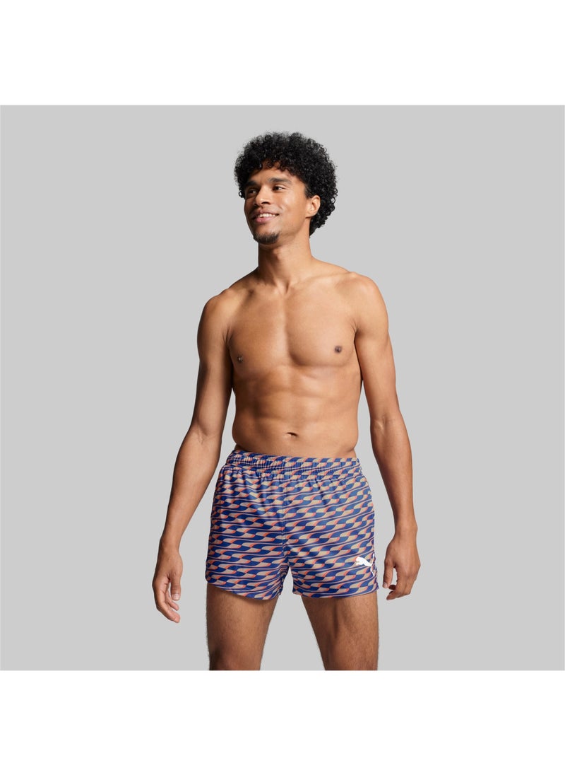 بوما - شورت للرجال من PUMA Swim مزين بشريط فورمستريب - Image 1