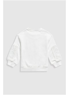 mothercare بلوزة رياضية بيضاء بلوحة كروشيه  - Image 2
