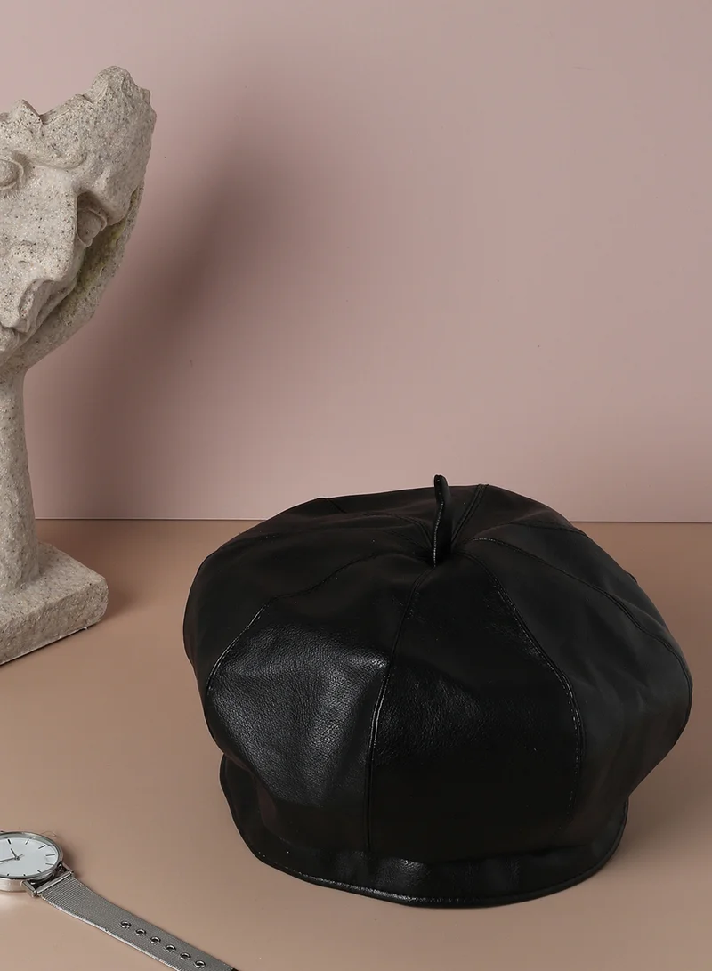 صوص هاوت قبعة سوداء أنيقة