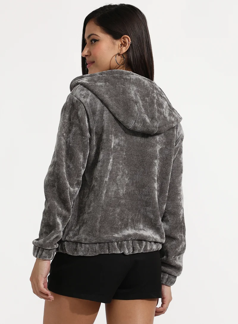 Campus Sutra Women's Dark Grey Ribbed Hoodie With Zip-Closure
