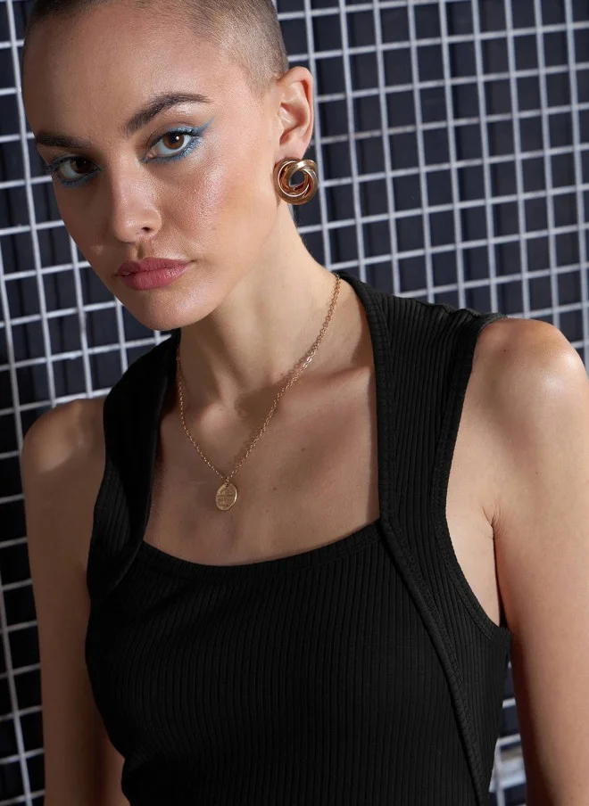 ساسافراس فستان أسود ضيق متوسط الطول للنساء