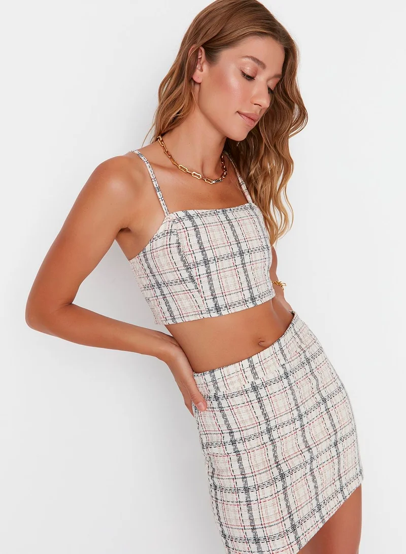 trendyol Strappy Crop Top
